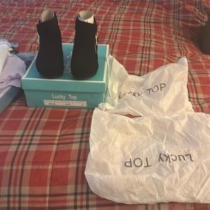 Lucky top booties for girls